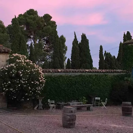 Charmante Maison à Avec Piscine Et Jardin