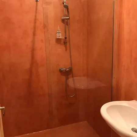 Casa vacanze Charmante Maison A Avec Piscine Et Jardin