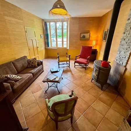 Charmante Maison A Avec Piscine Et Jardin Laure-Minervois