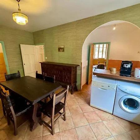 Ferienhaus Charmante Maison A Avec Piscine Et Jardin Laure-Minervois