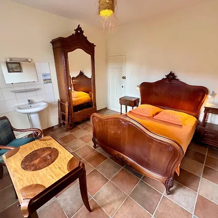 Charmante Maison A Avec Piscine Et Jardin Laure-Minervois